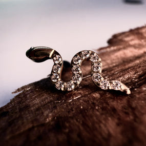 Titanium Cobra Labret